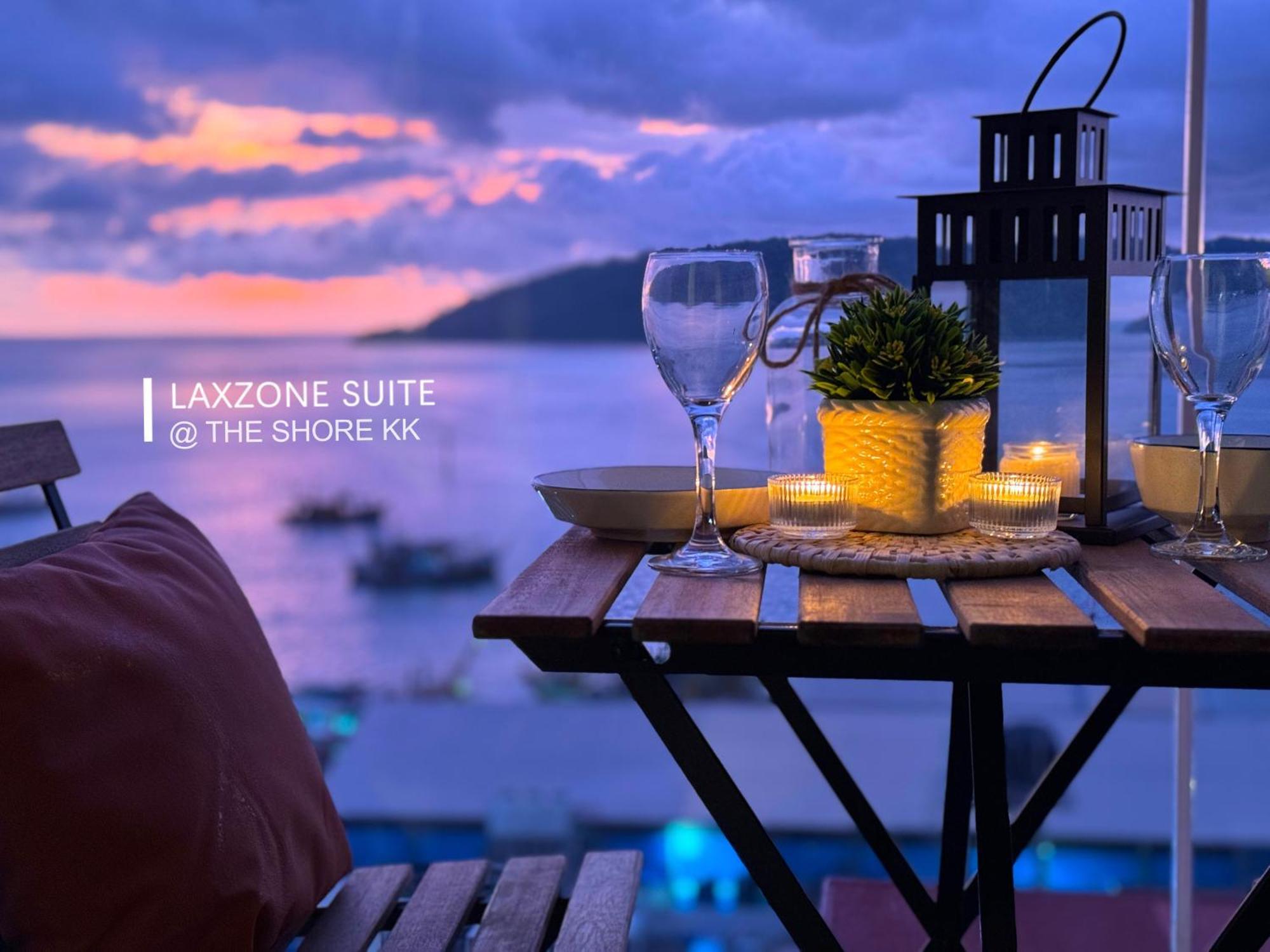 The Shore Cbd Kota Kinabalu By Laxzone Suite Exterior foto