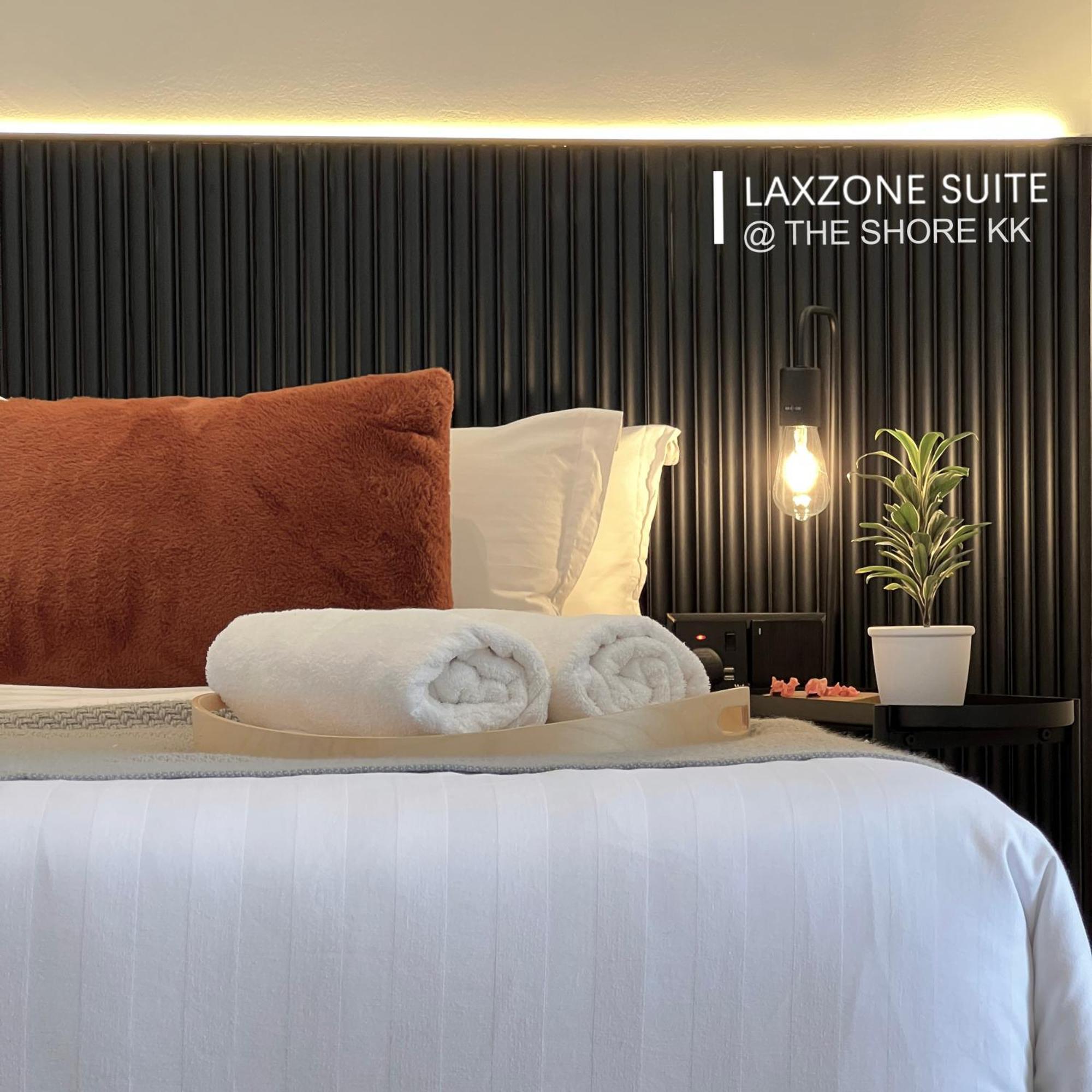 The Shore Cbd Kota Kinabalu By Laxzone Suite Quarto foto